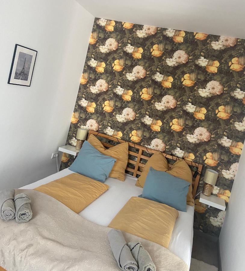 Gyoengy Apartman Šoproň Exteriér fotografie